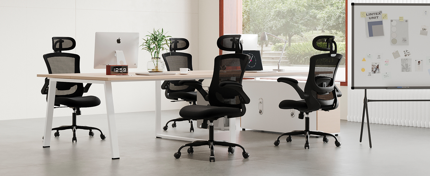 Коламі - ергономічне крісло для офісу з сітчастою спинкою, регульованою підголівником та поперековою підтримкою, підйомними підлокітниками, функцією гойдання та фіксації положення, регульоване по висоті, поворотне, чорне, універсальний розмір