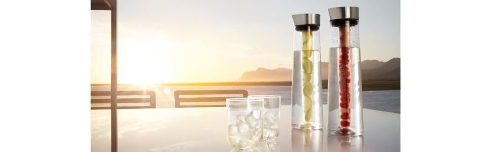 blomus -ACQUA- Water carafe made of glass, 1 liter capacity, glass carafe with high-quality stainless steel lid, drip-free pouring, exclusive optics (H / W / D: 30.5 x 9 x 9 cm, Clear, 63436)