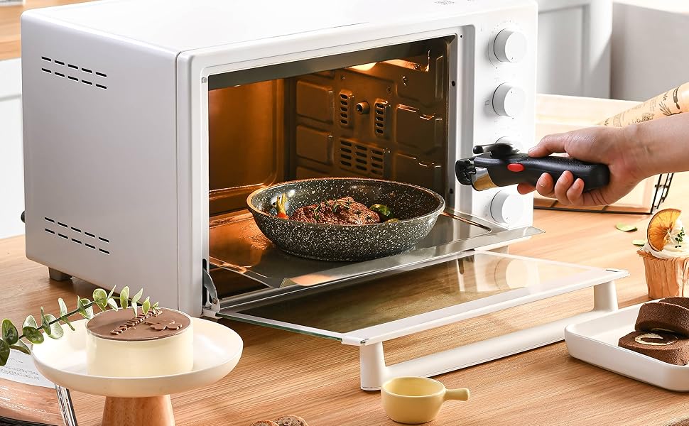 Набір посуду ROSSETTO 16 предметів: каструлі, сковороди з антипригарним покриттям, сталевий посуд для кухні