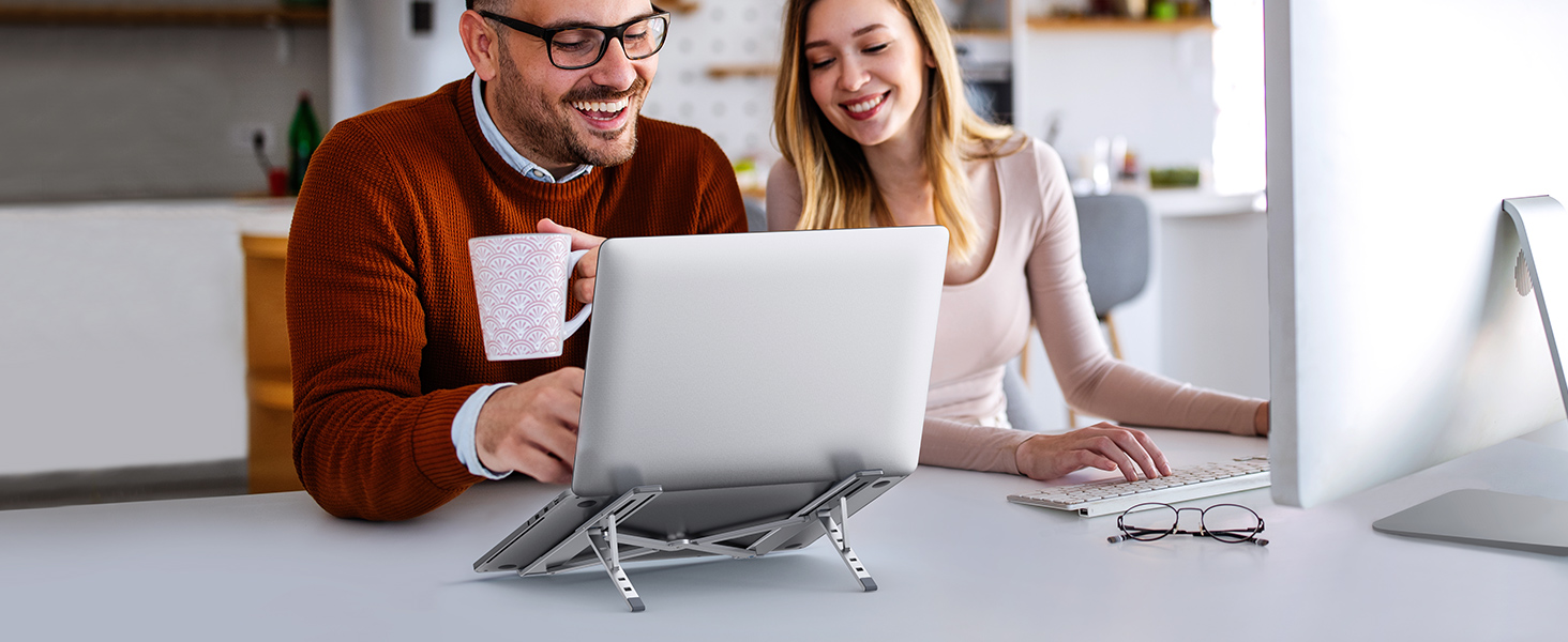 Підставка для ноутбука UGREEN з регулюванням висоти, алюміній, 5 рівнів, вентиляція, ергономічна, до 17.3 дюймів, сумісна з MacBook, Asus, Acer, HP, Dell