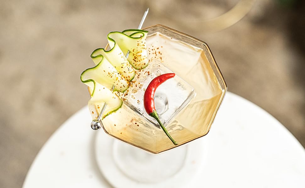 Набір з 4 склянок GLASSIQUE CADEAU Prestige для Еспресо Мартіні, дайкірі, коктейлів та шампанського. 150 мл, з золотим обідком, грановані, з довгим ніжкою.