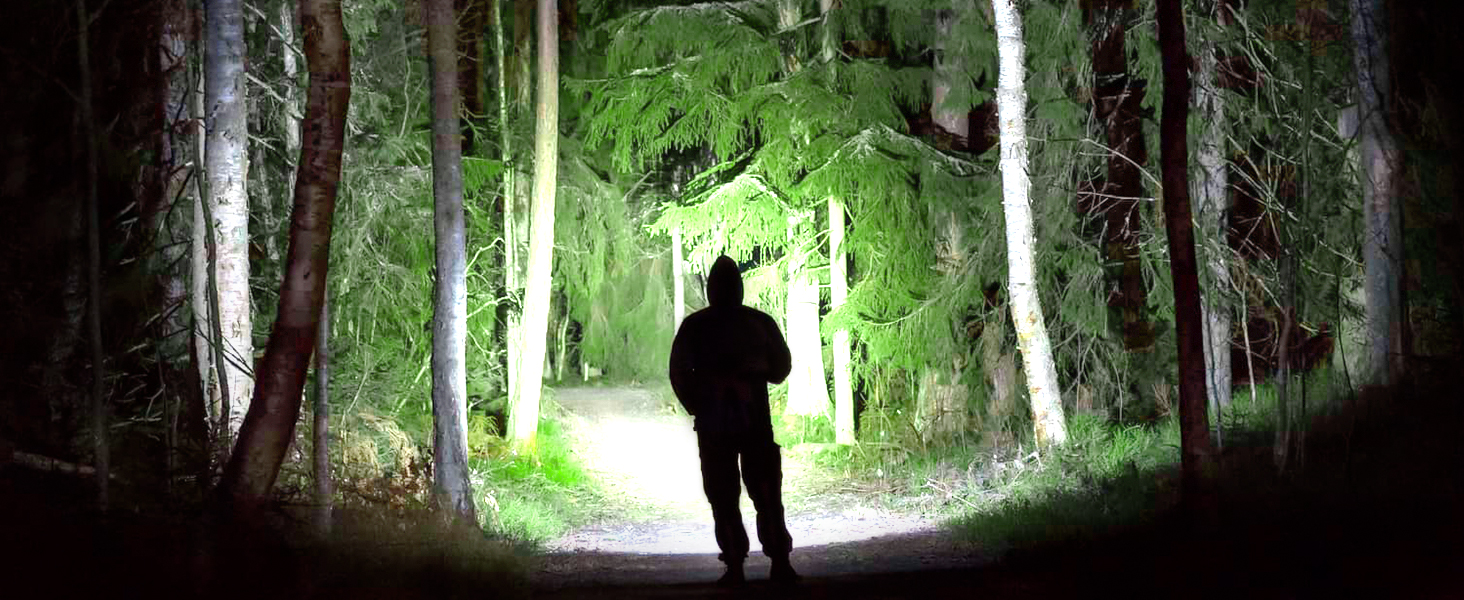 LED ліхтарик Blukar: надпотужний, з зумом, 5 режимів, водонепроникний IPX6, для кемпінгу, риболовлі та активного відпочинку