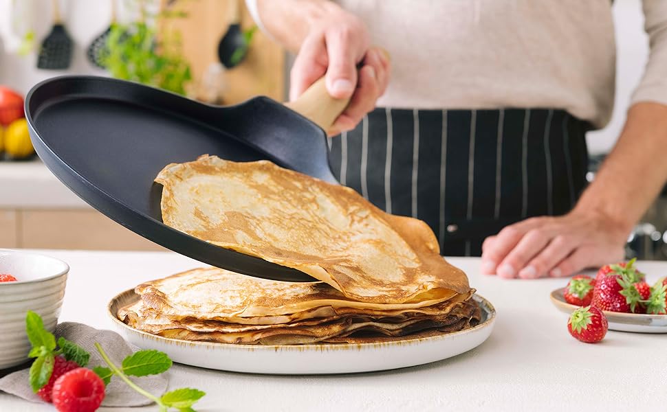 MasterChef Crepe Pan Induction, Pancake Pan for Pancakes, Roti, Omelette, Tortilla, Induction, Gas, Ceramic Stove, Non-Stick Coating Aluminum, 25cm, Extra Wide Natural Collection