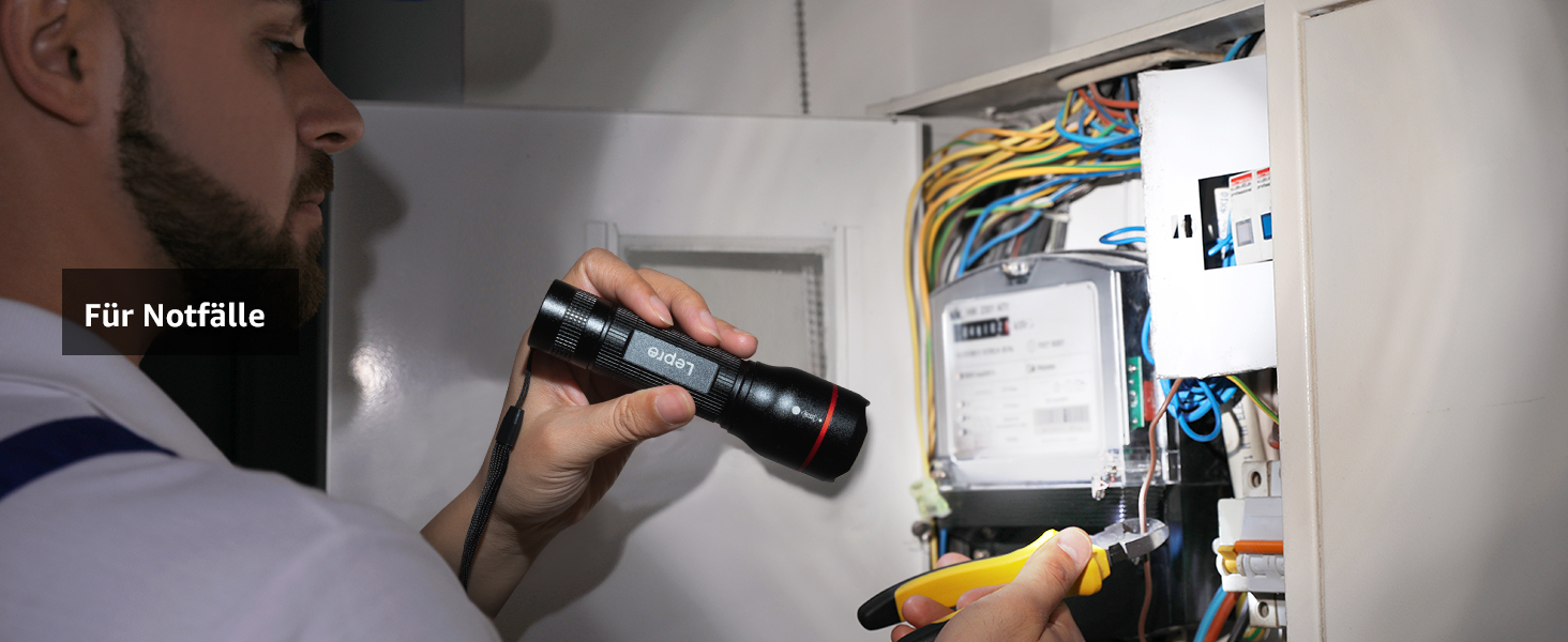 LED ліхтарик Lepro LE2050: надпотужний, з кліпсою, 5 режимів, Zoom, водонепроникний, для кемпінгу, риболовлі, туризму, подарунок (2 шт.)