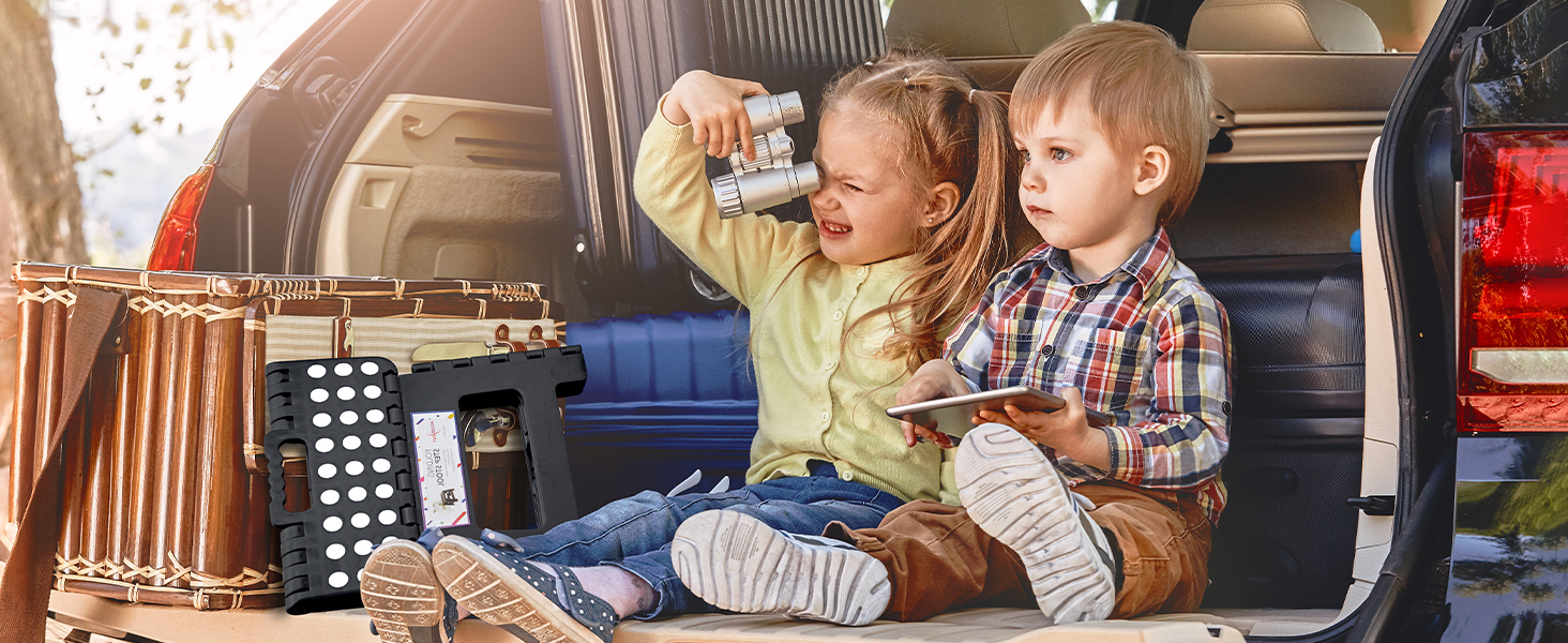 Складний стільчик HOUSE DAY 22см - чорний. Стійкий, легкий, з антиковзким покриттям. Ідеально для дітей, кемпінгу, пікніка та дому.