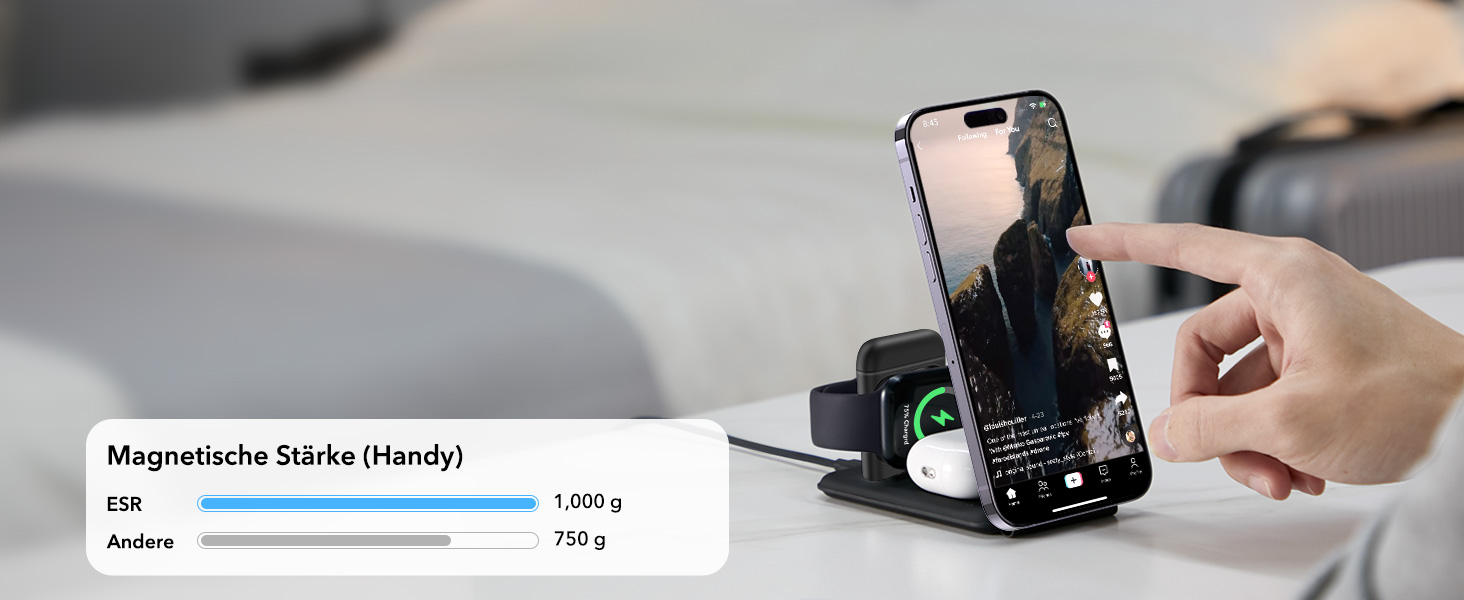 Зарядна станція 3-в-1 ESR для Apple Watch та iPhone з MagSafe, чорна