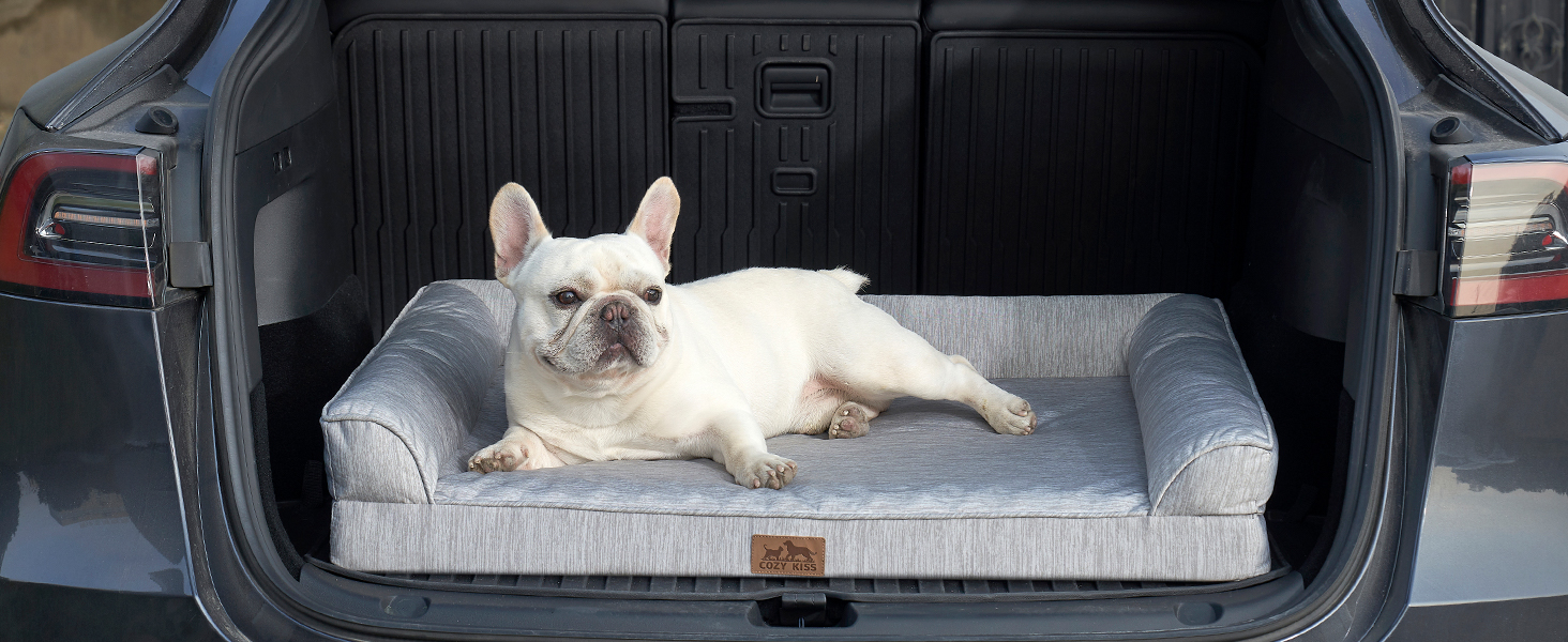 Ортопедичне ліжко для собак середнього розміру COZY KISS з знімним, пральним чохлом. Підтримує хребет, водонепроникні бортики та протиковзна основа. Розмір: 91x69x16 см, колір: сріблясто-сірий