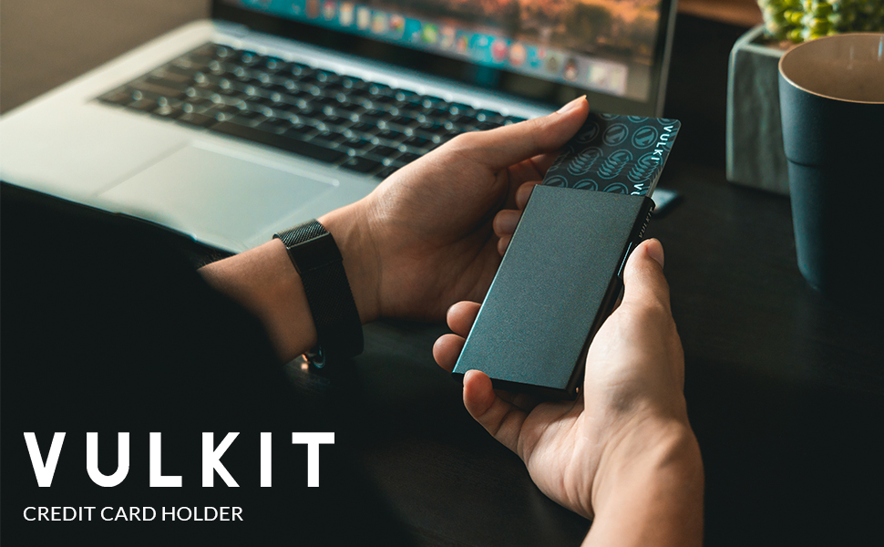 Чоловічий мінімалістичний картхолдер VULKIT з RFID-захистом та Pop-Up механізмом для кредитних карток, чорний