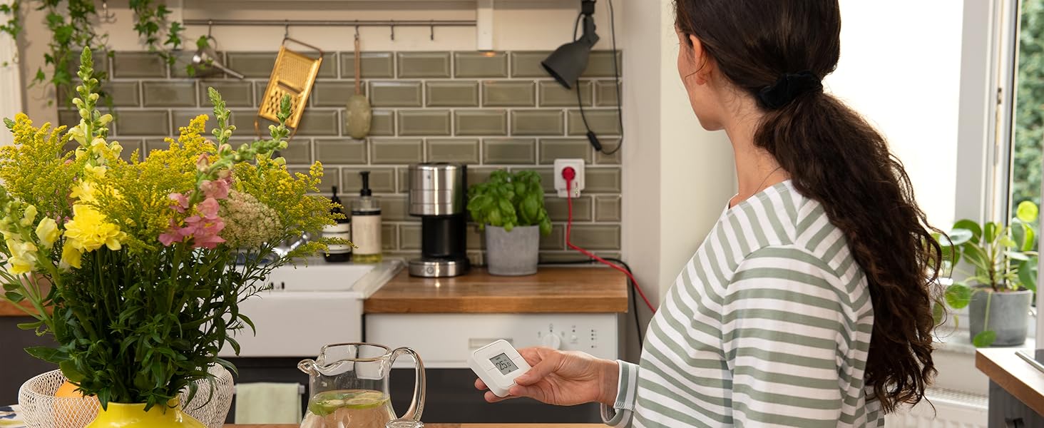 Повторювач FRITZ!DECT 100 - розширює зону дії DECT, версія для мовців німецької мови