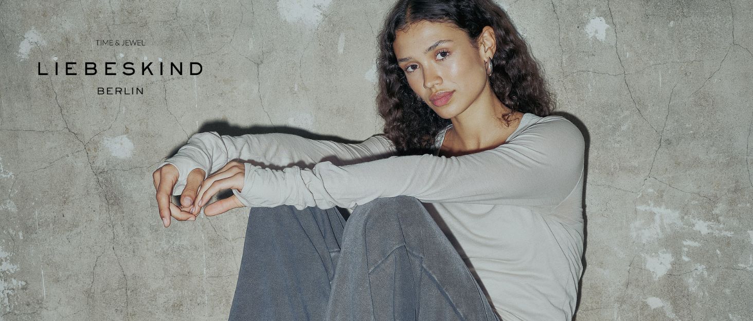 Жіночий годинник Liebeskind Berlin – 38 мм, кварцовий, з шкіряним ремінцем, водостійкий 5ATM, стильний та повсякденний. Елегантний дизайн з нержавіючої сталі.