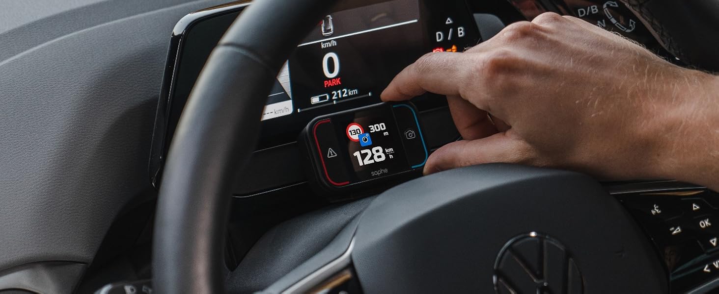 Радар-детектор Saphe Drive Pro для авто з кольоровим дисплеєм, сумісний з CarPlay та Android Auto, сповіщення про радари і небезпеки, дані Blitzer.de, підписка на 12 місяців