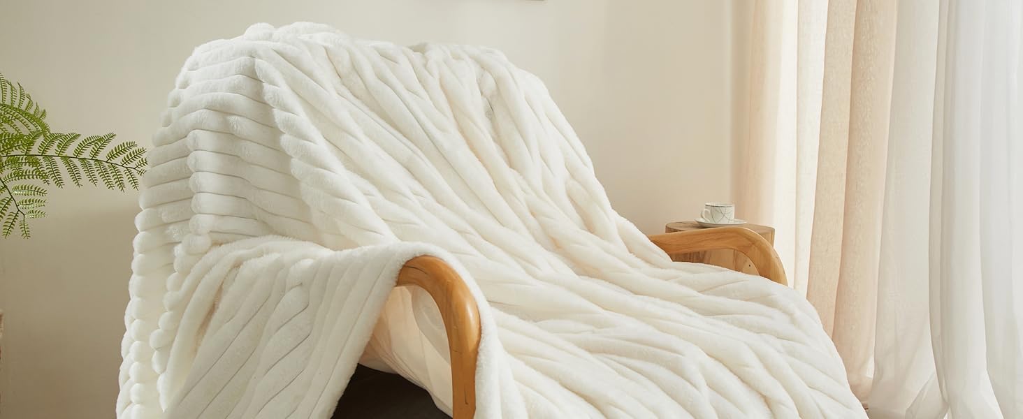 Плюшевий м'який плед Luofanfei 180x200 см, салатовий, велюровий, з ефектом бульбашок, теплий, з флісу, для ліжка, дивана, кімнати