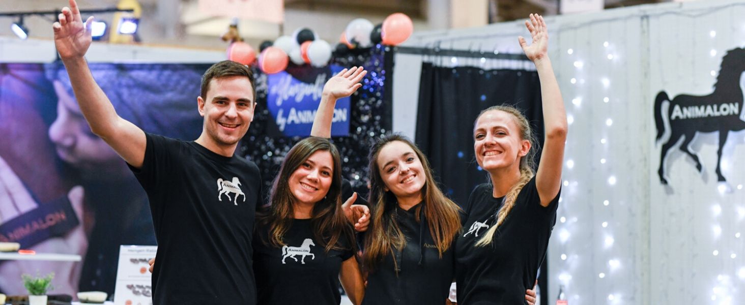 Штрикач для собак Kurzhaar Animalon: допомога при линянні | Штрикач для короткошерстих собак | Інноваційна щітка для дбайливого догляду за шерстю (маленький, синій) Синій, маленький