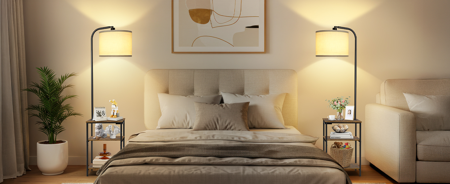 Стійка лампа для вітальні з поличкою та столом, регульована LED лампа з пультом, 3 колірні температури, приліжний столик з функцією зарядки та полицею, дерев'яний столик для спальні, офісу, коричневий в стилі рустік