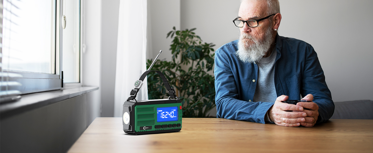 Радіоприймач Esky Kurbelradio з сонячною батареєю, 10000mAh, AM/FM, USB-зарядка, LED-ліхтарик, SOS-сигнал, компас, портативне для кемпінгу та надзвичайних ситуацій, зелений