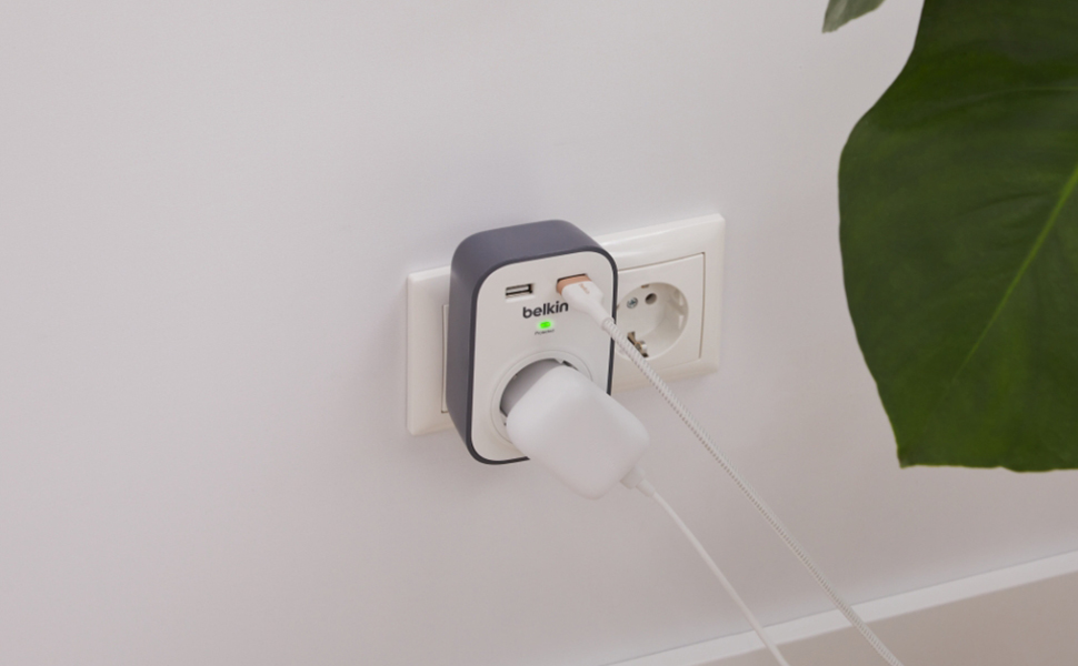 Мережевий фільтр Belkin з USB, 8 розеток + 2 USB, 2.4A, 2м, для дому та офісу