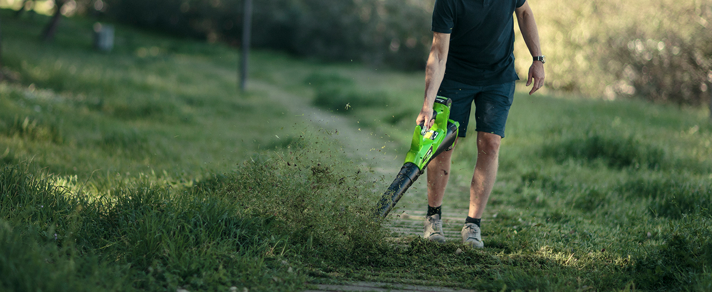 Акумуляторний повітродув Greenworks G40ABK2 з круїз-контролем, швидкість 177 км/год, потік 11,05 м³/хв, 40В 2Аг батарея та зарядний пристрій, гарантія 3 роки