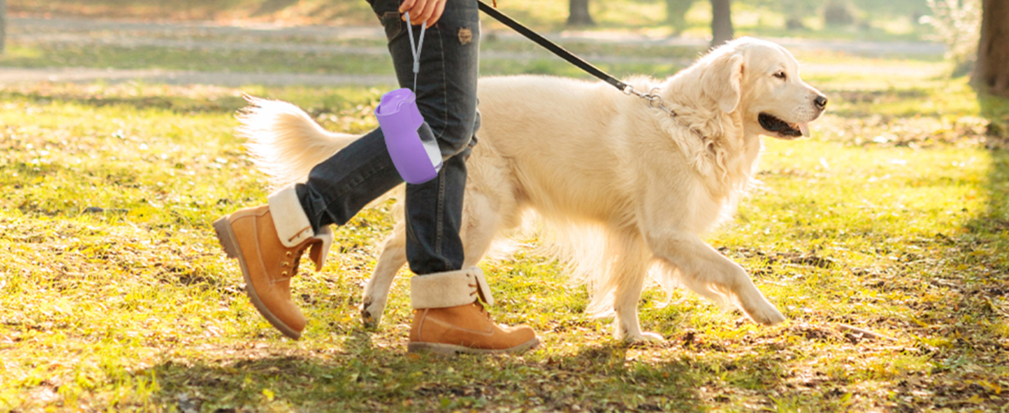 Водяна пляшка для собак на прогулянку 350мл/570мл. Водяна пляшка для цуценят, маленьких, середніх та великих собак. Зручна водяна пляшка для собак, щоб пити в дорозі (Lila)