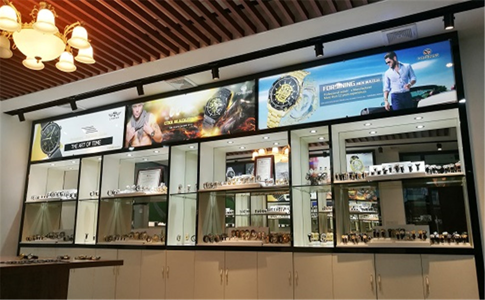 Чоловічий годинник на автоматичному механізмі з сапфіровим склом, корпус з нержавіючої сталі, шкіряний ремінець, годинник-скелетон, календар, золотий/чорний колір