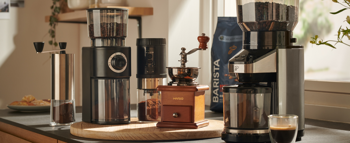 Електрична кавомолка Tchibo з вбудованими вагами, з нержавіючої сталі, конічні жорна, 26 ступенів помолу, чорно-срібна