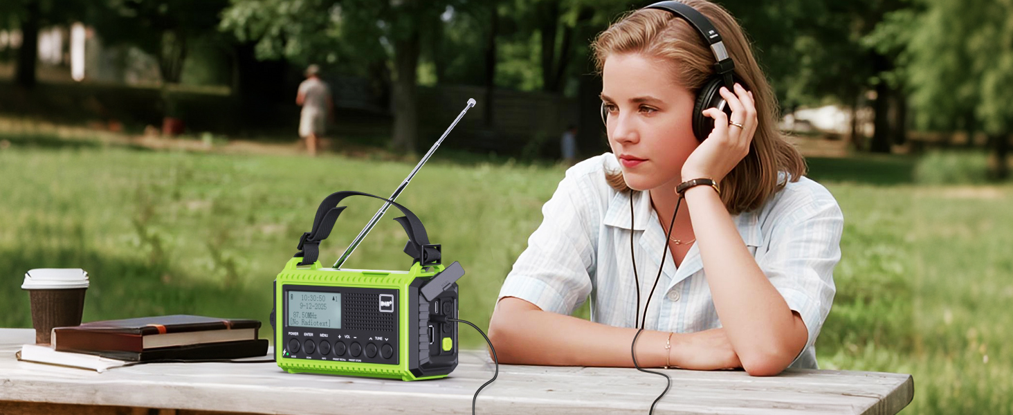 Радіо DAB/DAB+/UKW з вбудованим акумулятором 5000mAh, сонячне радіо, радіо для надзвичайних ситуацій з USB-зарядкою, радіо для кемпінгу з LED-ліхтариком, SOS-сигналом, портативне радіо з ручним приводом для активного відпочинку (зелене)