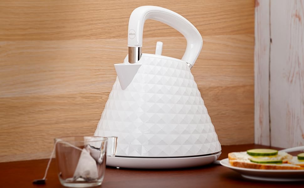 Eldom VENO Retro Electric Kettle - 1.5L Capacity, 3000W, Vintage Design with Grid Pattern, Quick Boil, Removable Scale Filter - White Deluxe