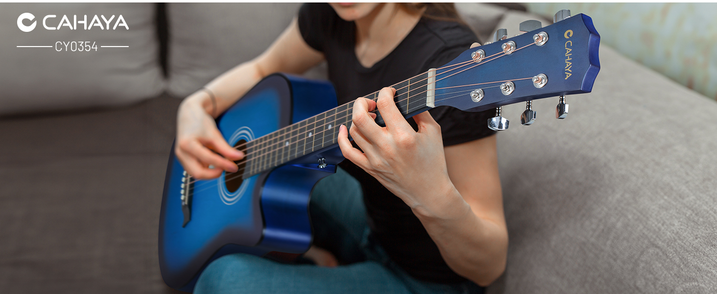 Акустична гітара CAHAYA 38 дюймів: Комплект для початківців, дітей та дорослих, з чохлом, запасними струнами, каподастром, медіаторами, наклейками на лади, синій CY0354