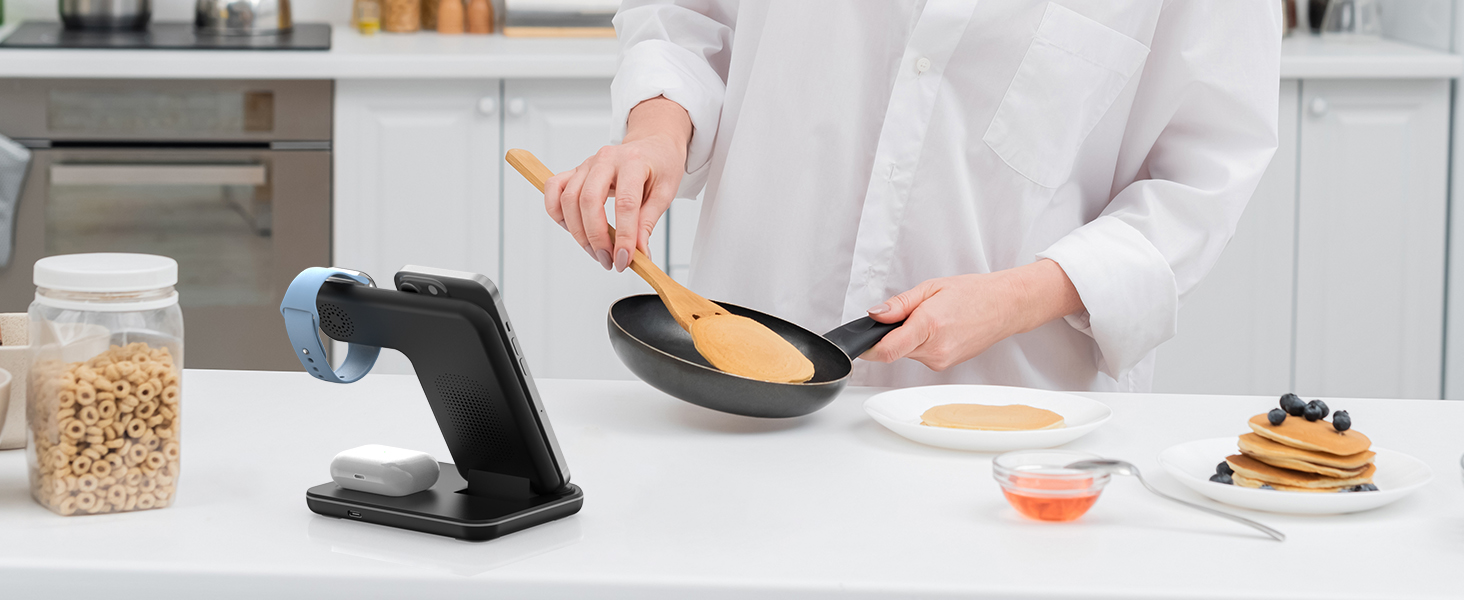 Бездротова зарядка 3-в-1 для Apple iPhone, Apple Watch та AirPods (чорний)