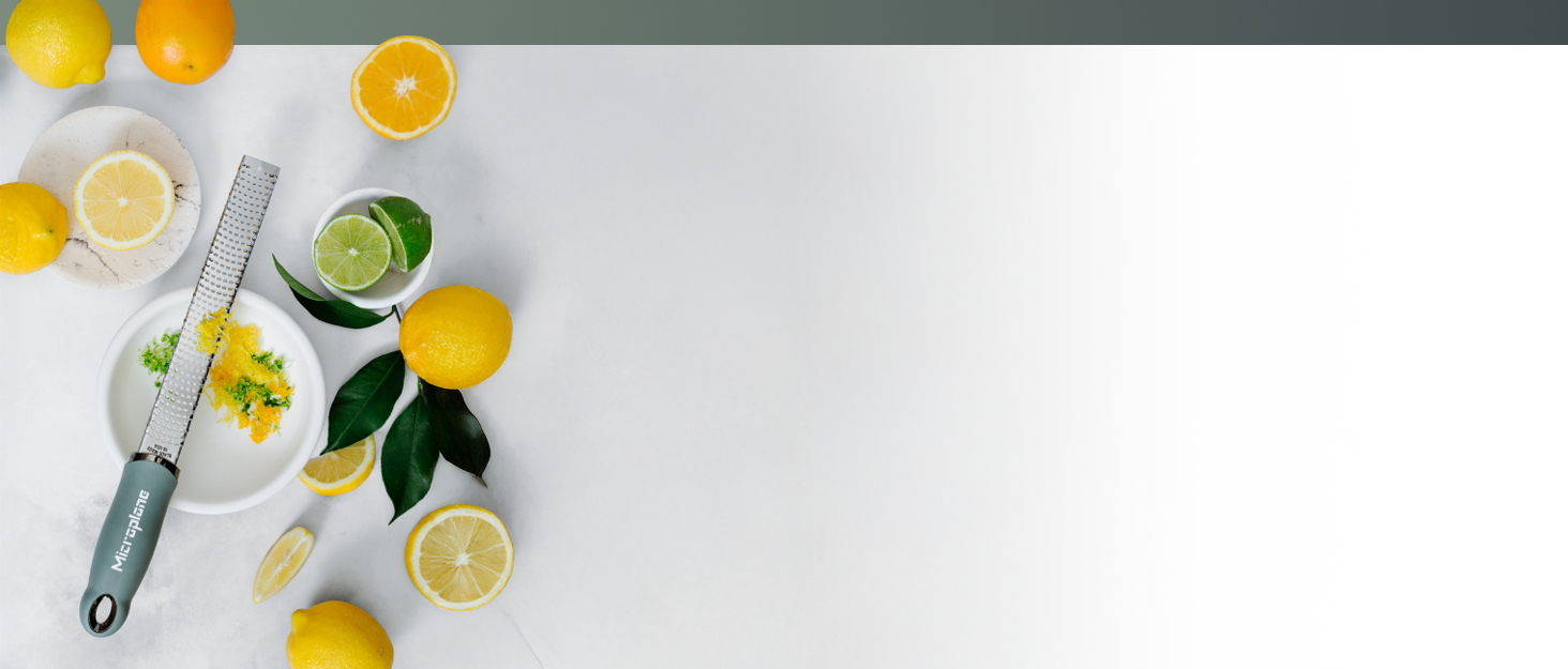 Терка кухонна Microplane Gourmet з нержавіючої сталі, чорна, для сиру, яблук, моркви, цукіні та шоколаду