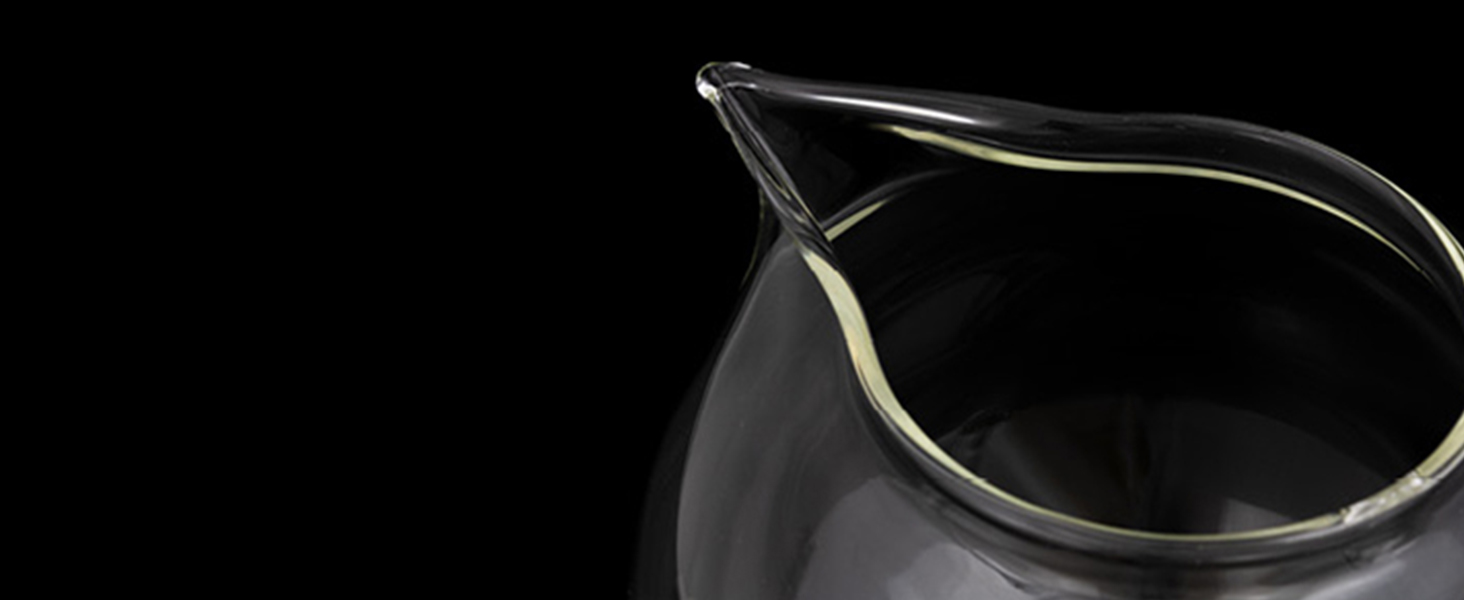 Чайник зі скла GLASWERK 1,3L з нержавіючої сталі та дерев'яною ручкою, з ситечко