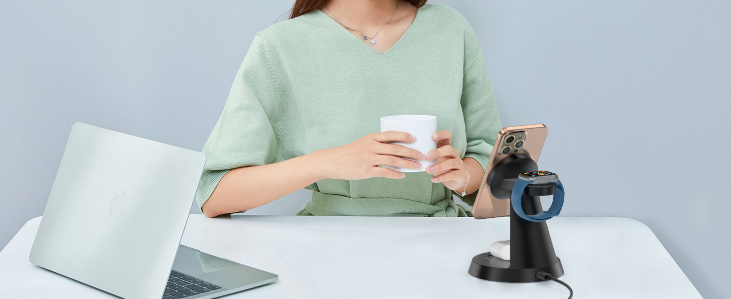 3-в-1 Індукційна Зарядка для iPhone, AirPods та Apple Watch (15W, чорний)