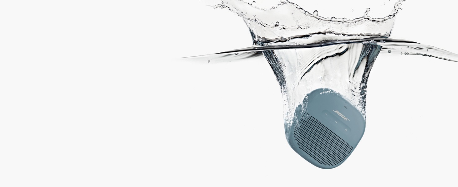 Портативна Bluetooth колонка Bose SoundLink Micro чорного кольору