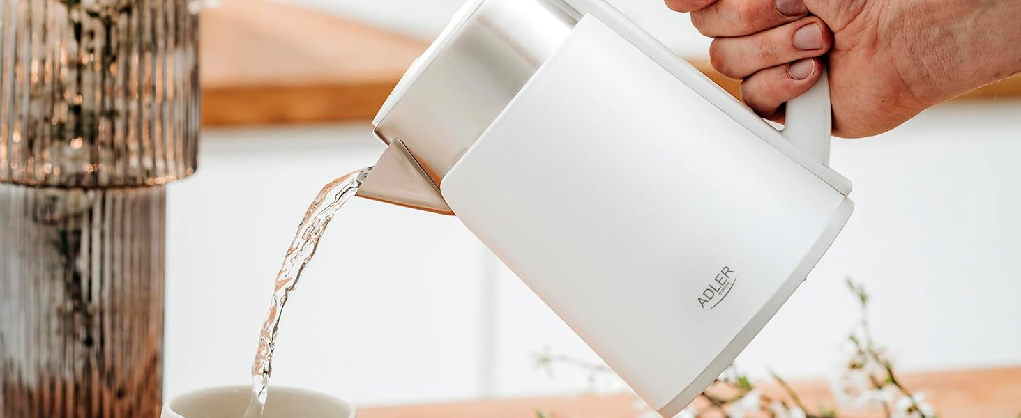 Електричний чайник Adler 0.6 л - компактний, бездротовий, з нержавіючої сталі, для кемпінгу та подорожей, ідеальний для літніх людей