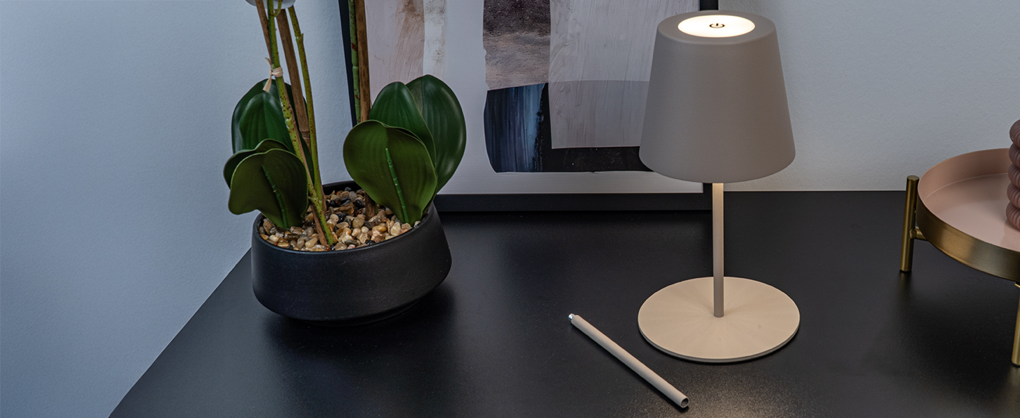 Світлодіодна настільна лампа Briloner бездротова з сенсорним керуванням, димування, регульована висота, бежева 36x10.5 см