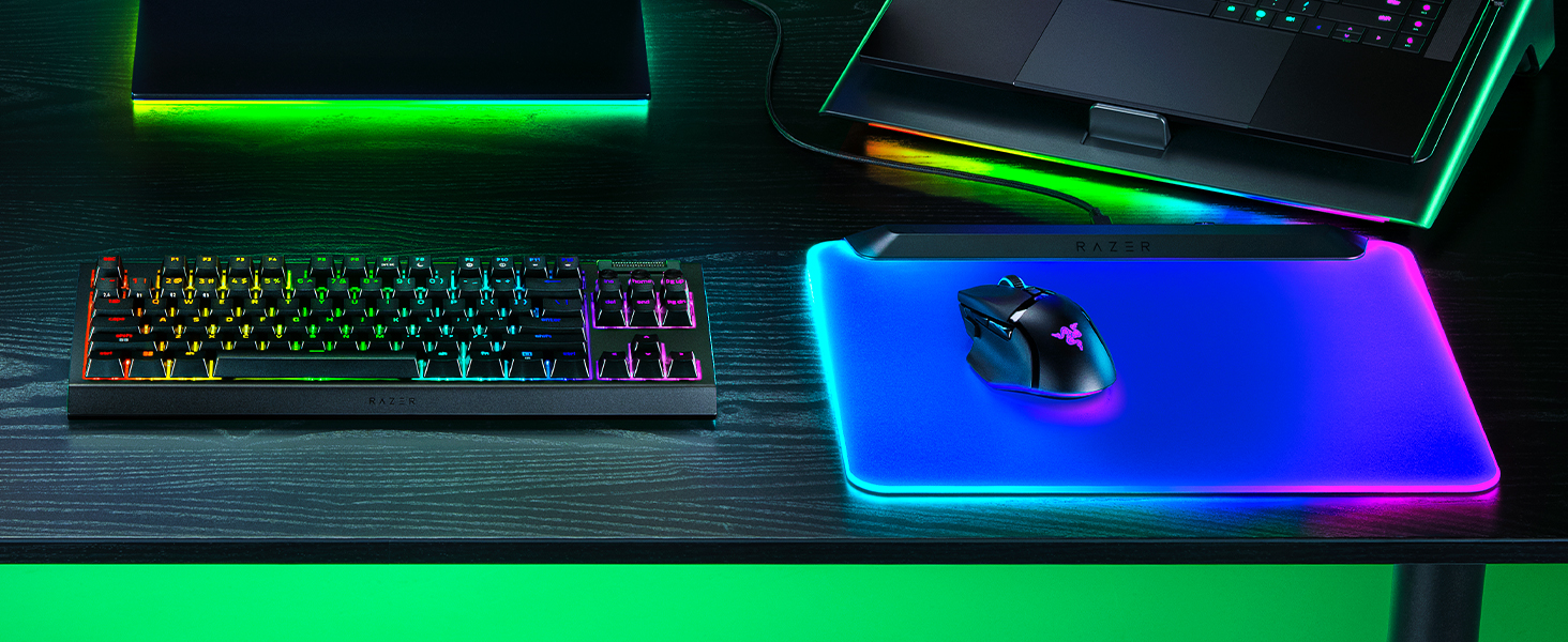 Механічна ігрова клавіатура Razer BlackWidow V4 TKL з зеленими перемикачами (RGB Chroma, 6 макро-клавіш, Doubleshot ABS-кейкапи, QWERTY US-розкладка)