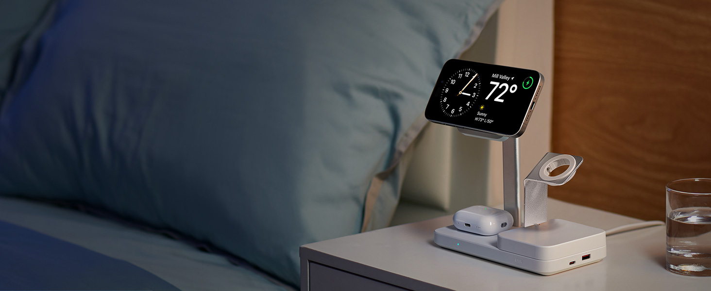 Зарядний пристрій ESR 65W GaN 5-в-1 з підтримкою MagSafe, білий. Сумісний з iPhone 17/16/15/14/13/12, Apple Watch, AirPods та USB A/C пристроями