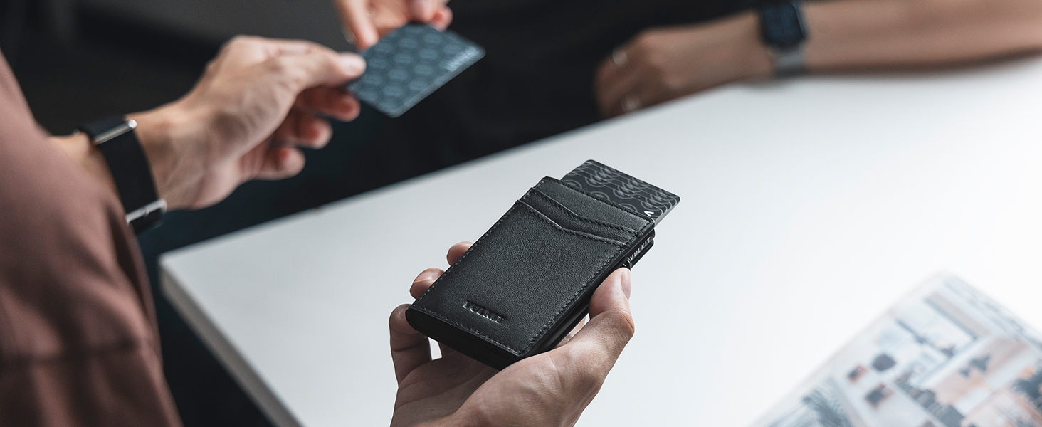 Кредитне портмоне VULKIT з RFID захистом, шкіряне, автоматична висувна картка, для карток та нотаток, чорне