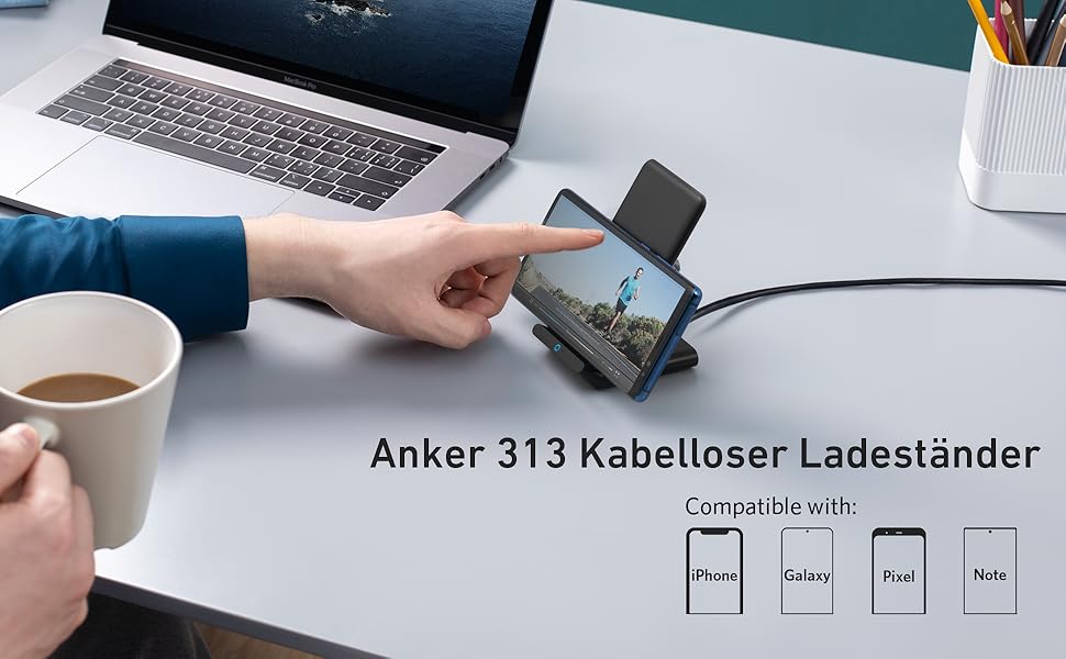 Бездротова зарядка Anker 313 Qi, сумісна з iPhone 16/15/15 Pro/15 Pro Max, SE (2020), 13/13 Pro/13 Pro Max, XR, Galaxy S22, 10W, чорний (без адаптера живлення)