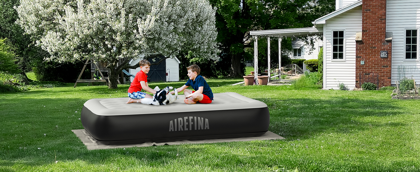 Надувне ліжко Airefina для 1-2 осіб з вбудованим насосом, 99x190x46 см та 203x152x33 см, до 295 кг, з сумкою для перенесення