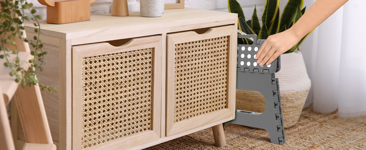 Складний табурет HOUSE DAY 27см чорний: міцний, з антиковзними ніжками та ручкою, для кухні, ванної, дитячої кімнати, кемпінгу (сірий)