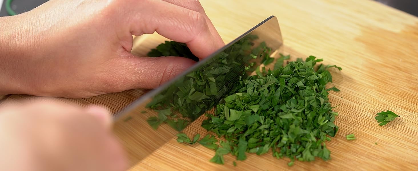 Японський ніж Kiritsuke від URUMAH: професійний ніж шеф-кухаря з високоякісної сталі 7CR17MoV з дерев'яною ручкою. У подарунковій коробці з захистом леза.