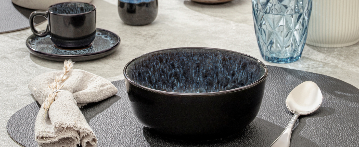 Набір посуду SÄNGER Manila 24 частини: 6 тарілок, 6 сніданок, 6 глибоких тарілок, 6 мисок для пасти, блакитний з чорним обідком, кераміка для 6 осіб