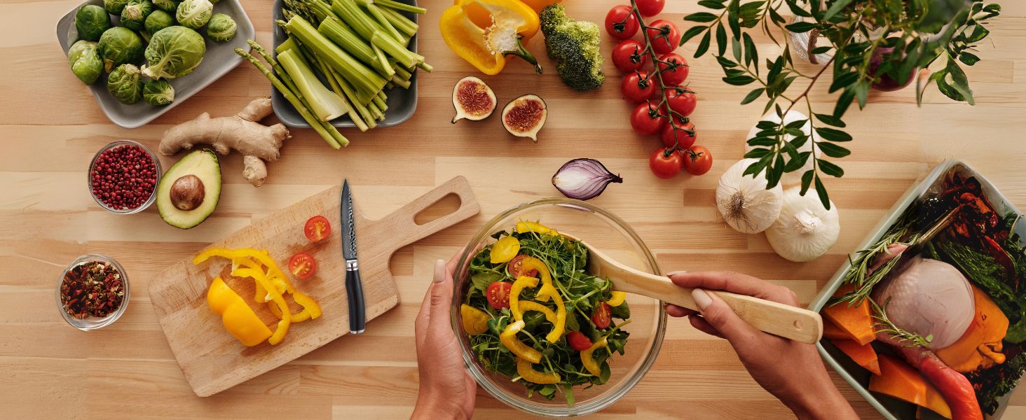 Wakoli EBO Преміум Дамаст універсальний ніж з лезом 12 см, виготовлений з 67 шарів справжнього дамастської сталі та чорного дубового дерева | Ніж Дамаст, кухонний ніж, професійний кухарський ніж