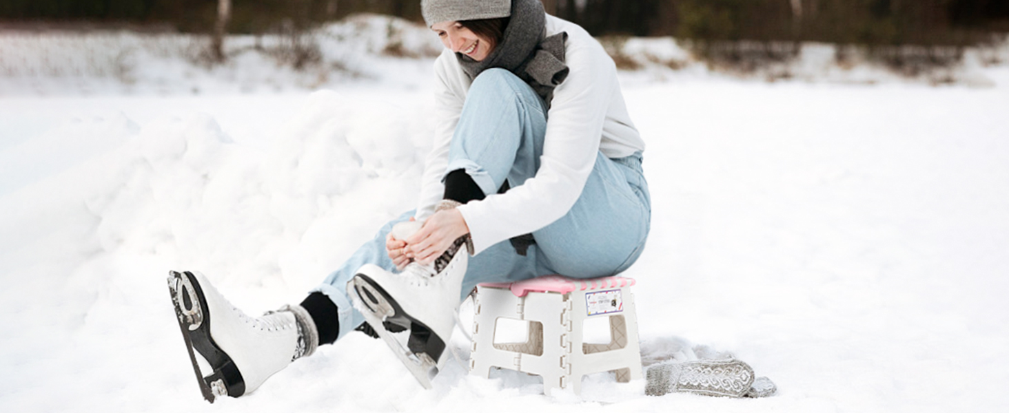 Складний табурет HOUSE DAY 22см, рожевий та білий. Стабільний, легкий, з антиковзким покриттям. Ідеально для дітей, ванної кімнати, кемпінгу, пікніка та дому.