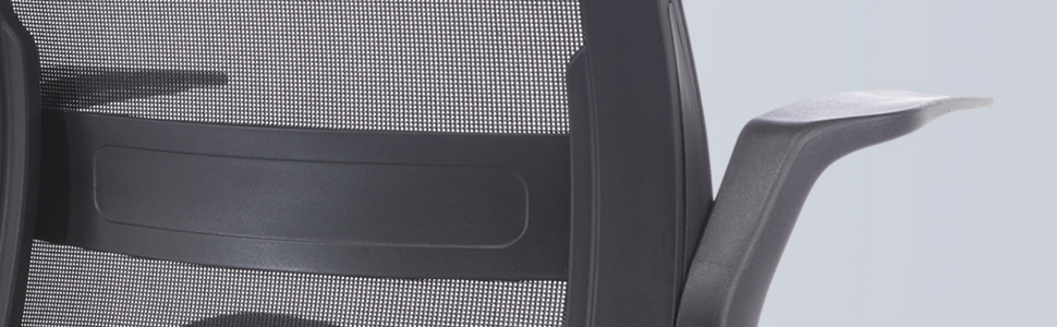 Ергономічне крісло для офісу: регульована висота, зручне, з підлокітниками, чорне