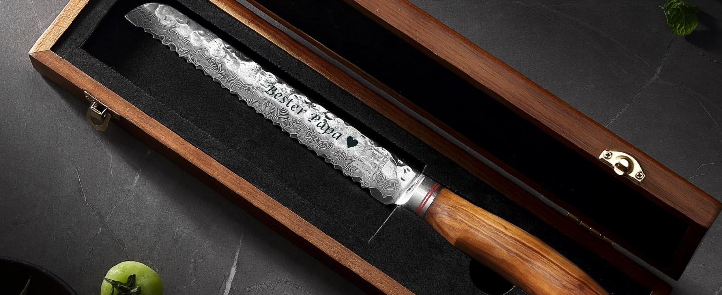 Японський ніж Zayiko Minami Premium з лезом 12 см з дамаської сталі 67 шарів, ручка з оливкового дерева, дерев'яна коробка. Кухонний ніж для професійних кухарів, ніж для хліба з гравіюванням.