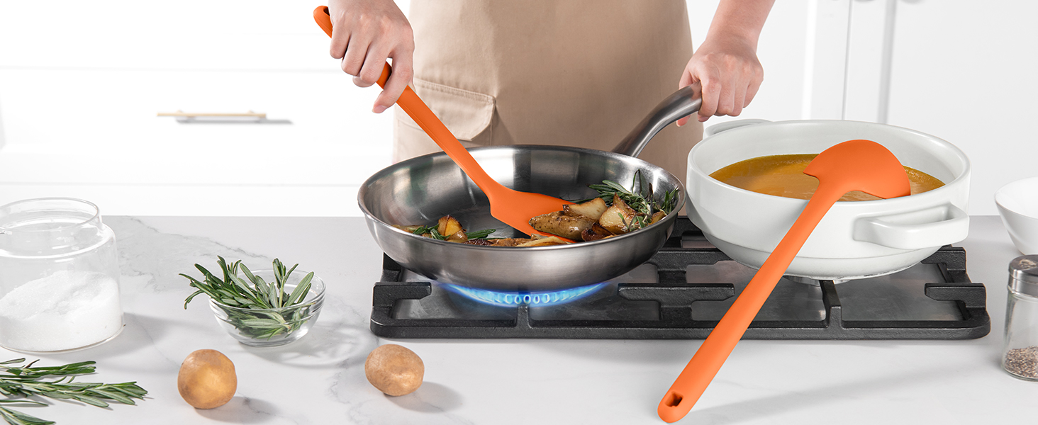 U-Taste Набір кухонного посуду з силікону, 5 шт, довгі, термостійкі до 315°C, BPA Free, антипригарні лопатки та ложки для змішування, смаження, сервірування (помаранчеві)