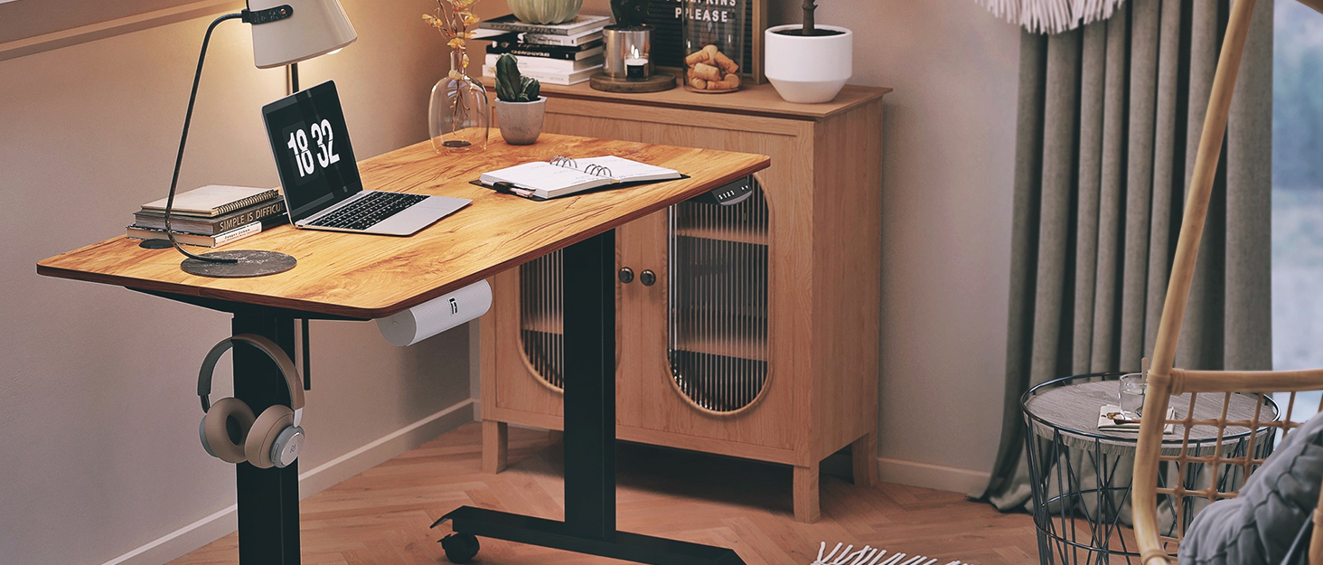 FEZIBO Electric Standing Desk with 2 Drawers, 140x60cm - Adjustable Height Desk with Memory Control, Anti-Collision System, Light Brown Home Office Desk