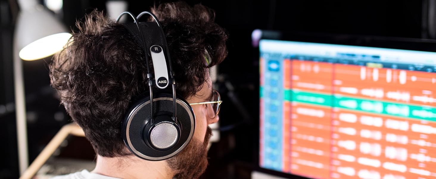 AKG K702: Відкриті навушники-студійні референси преміум-класу (без Bluetooth)