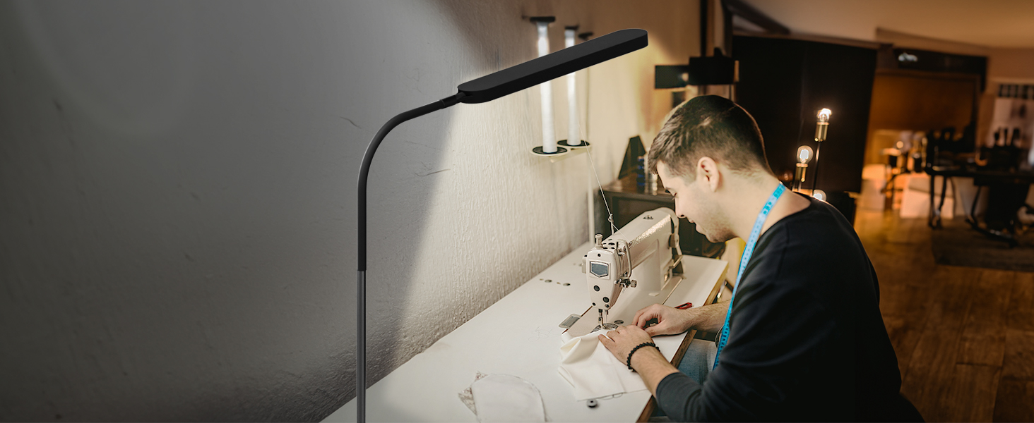 SKYLEO LED Desk Lamp with Adjustable Gooseneck - 80cm Height, 5 Color Modes, 11 Brightness Levels, Timer & Memory Function, 12W, Clamp-On Design